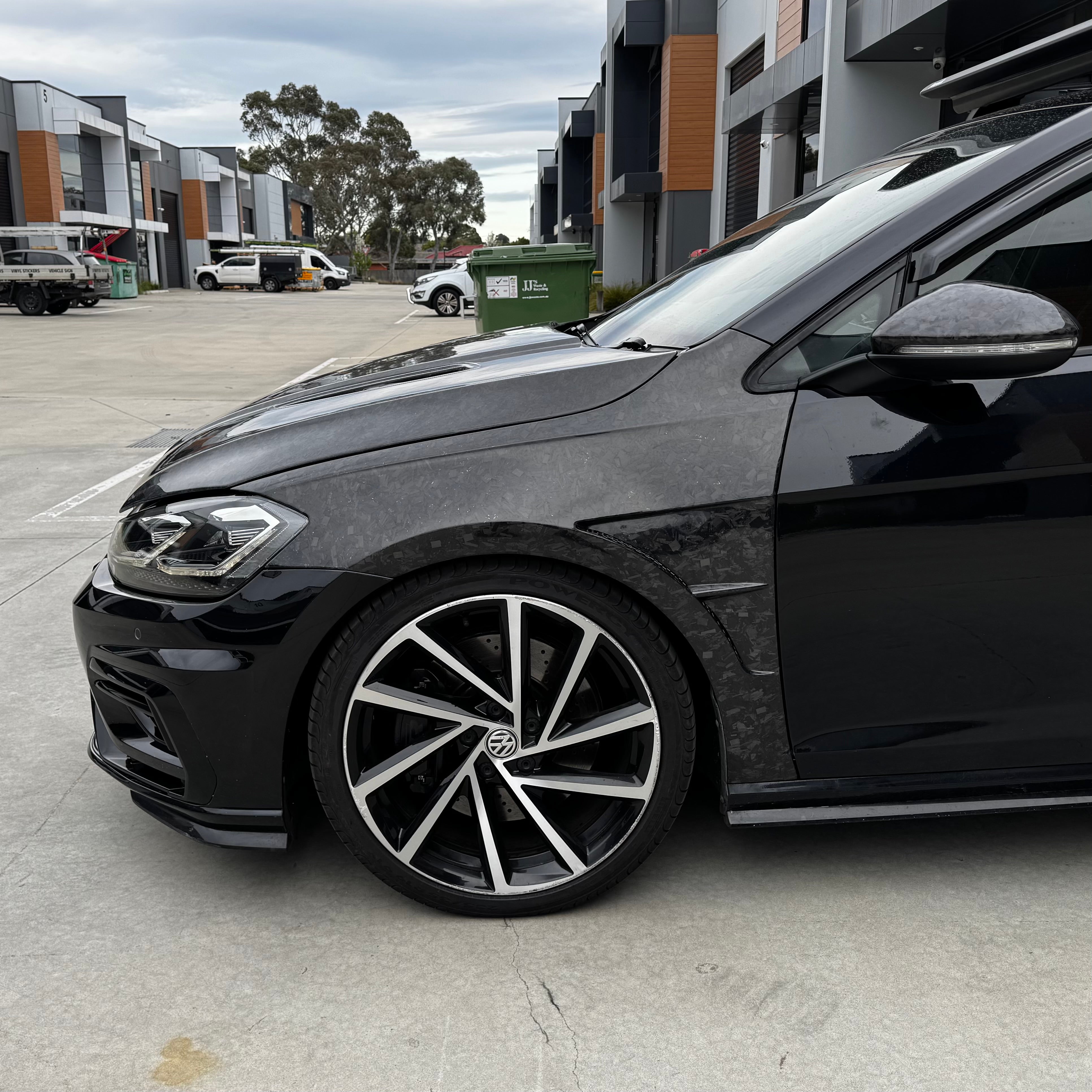 Volkswagen Carbon Fibre Vented Front Fenders for Golf MK7/MK7.5