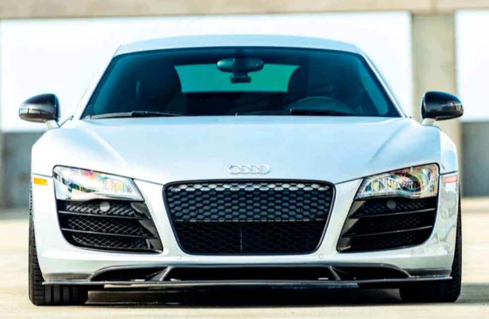 Audi R8 (2008-2012) RS Style Honeycomb Front Grille