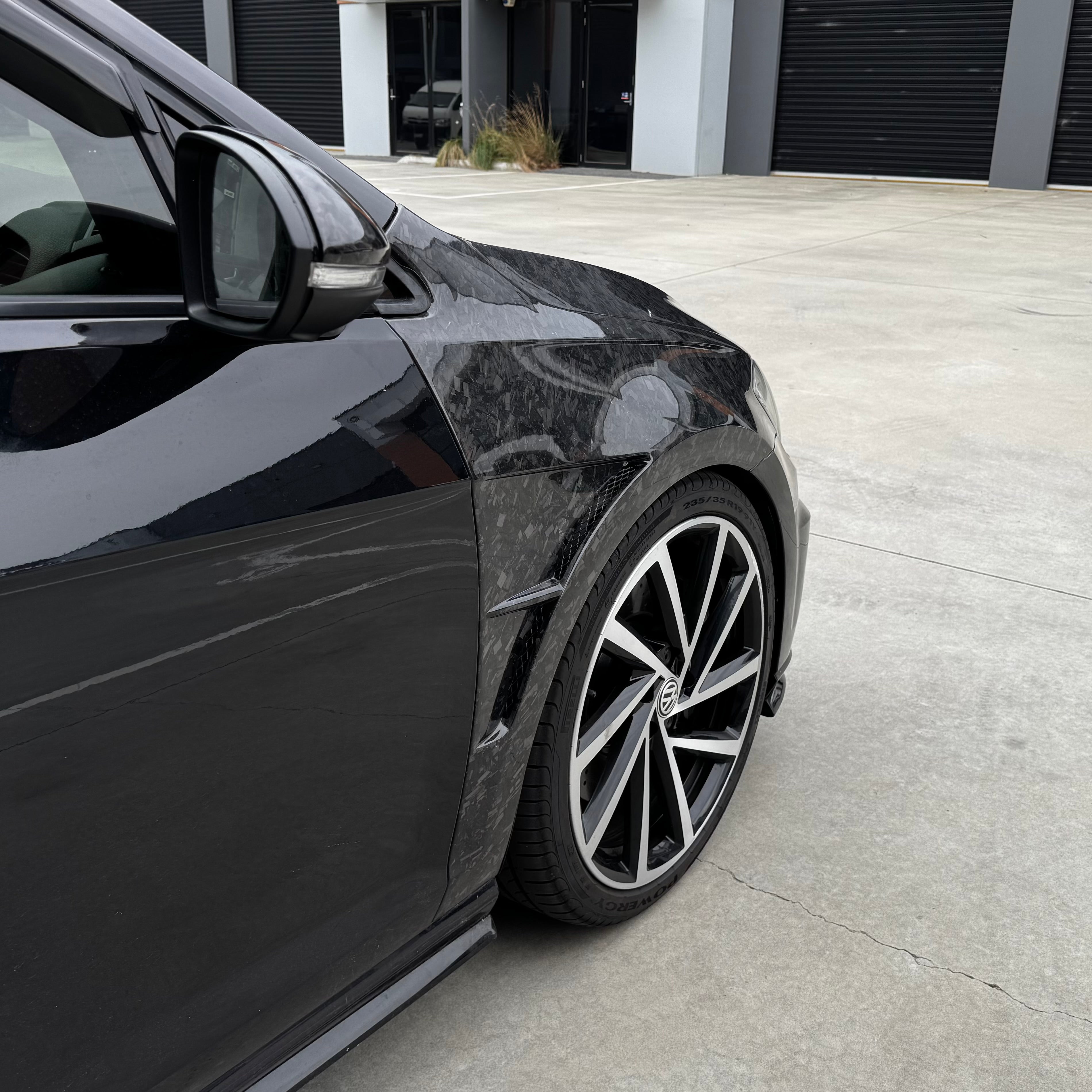 Volkswagen Carbon Fibre Vented Front Fenders for Golf MK7/MK7.5