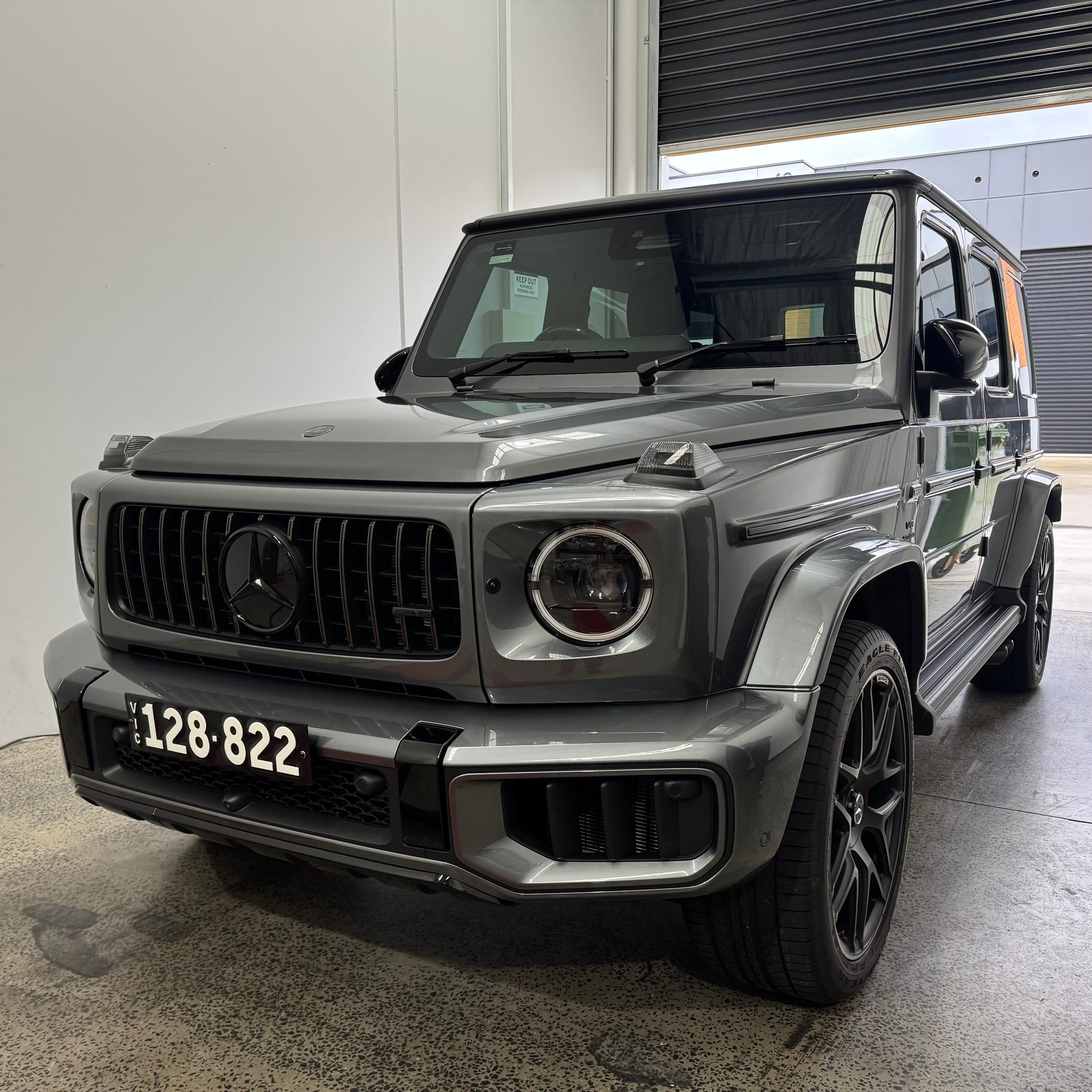 VIC | 6 Digit Heritage Number Plate Mount | Bracket