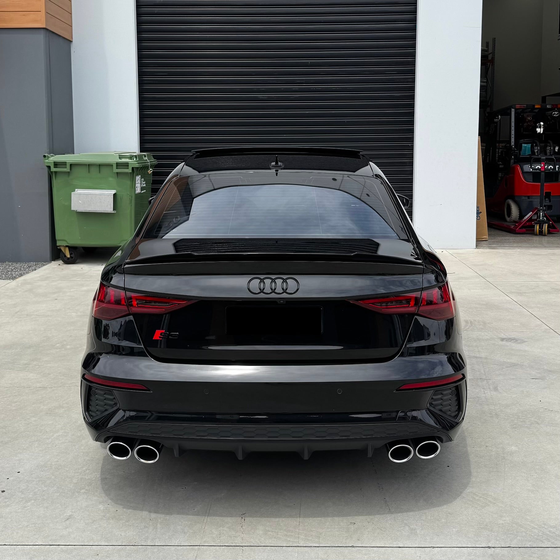 Audi A3/S3/RS3 (21 +) M4 Style Rear Spoiler