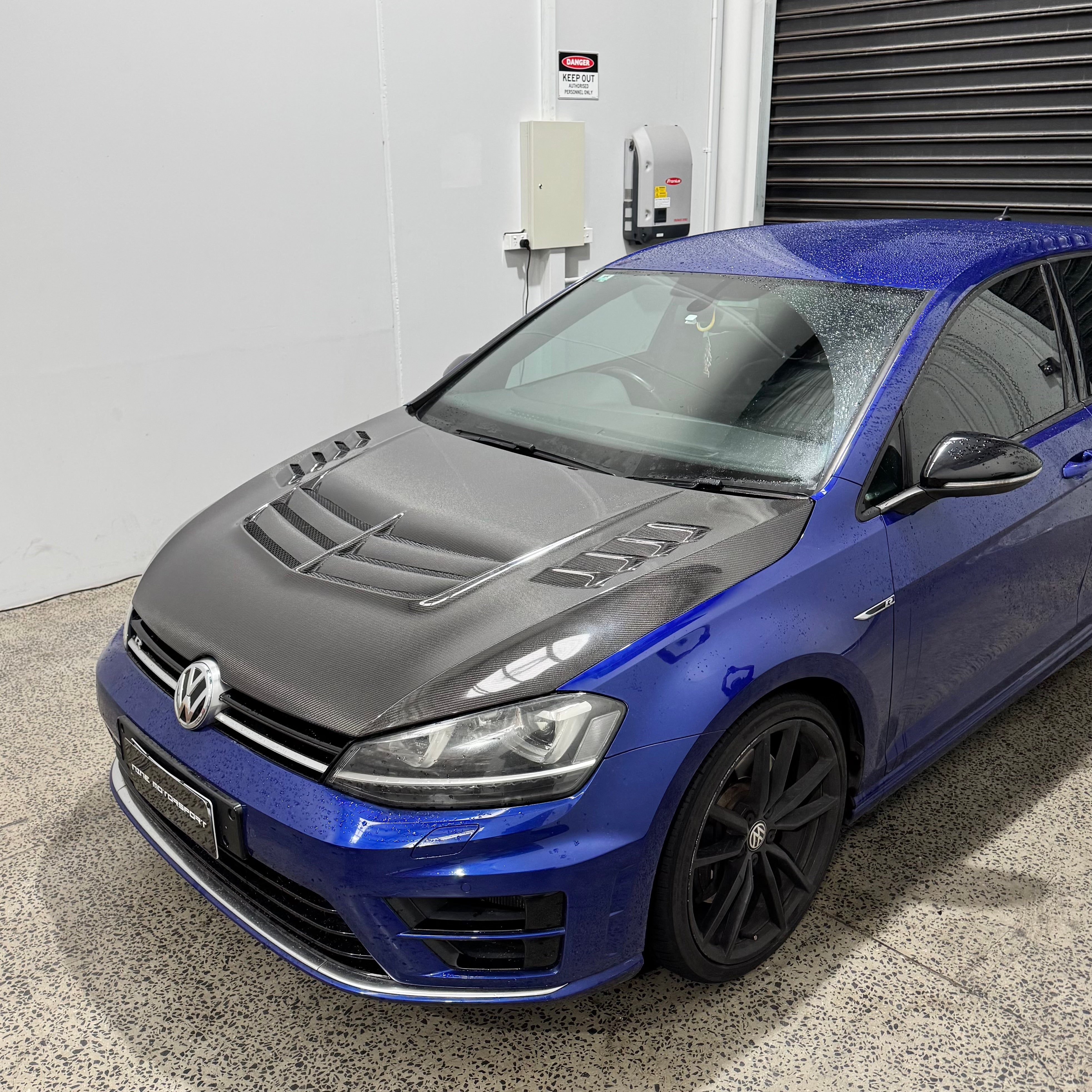 Volkswagen Golf 7/7.5 Varis Style Carbon Fibre Hood
