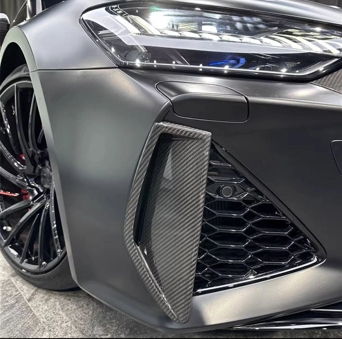 Audi RS6 (C8) Dry Carbon Fibre Front Bumper Vent Covers