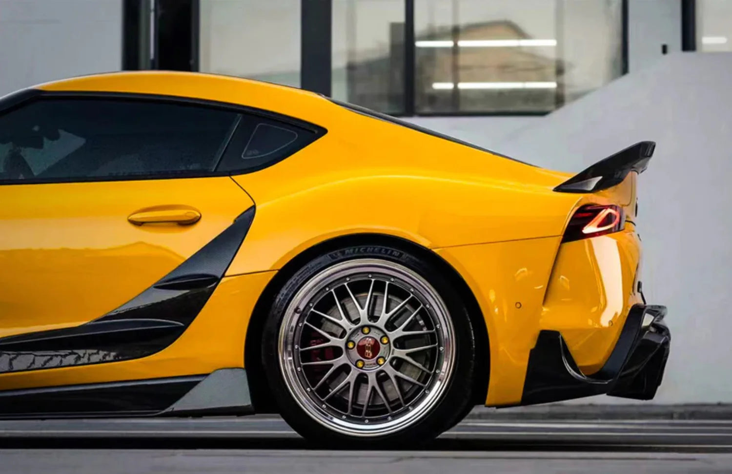 A90 Toyota Supra MK5 (19+) Duckbill Rear Spoiler With LED Light