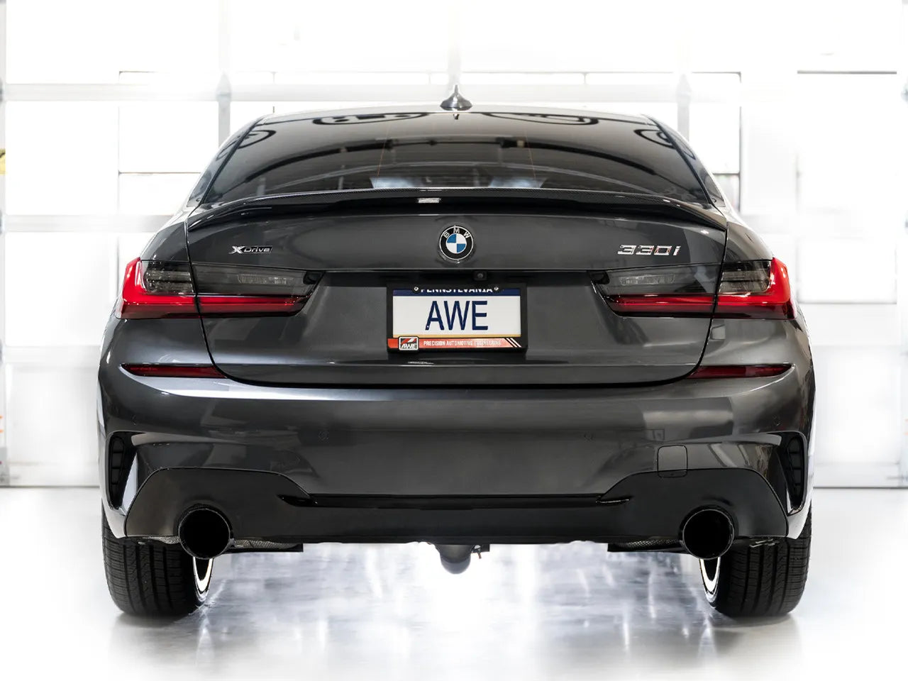 AWE 19-23 BMW 330i / 21-23 BMW 430i Base G2X Track Edition Axle Back Exhaust - Diamond