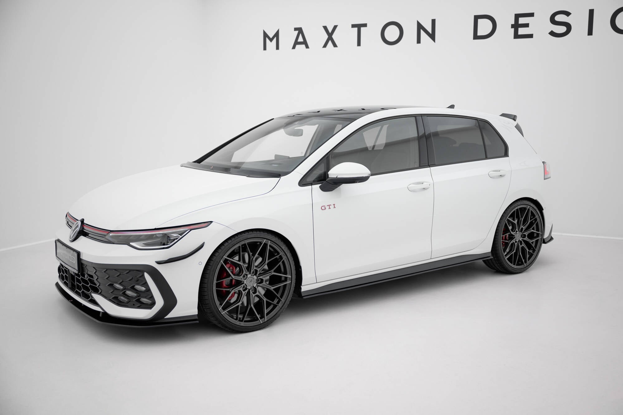 Maxton Design Street Pro Side Skirts Diffusers Volkswagen Golf GTI / GTE / GTI Clubsport / R-Line Mk8