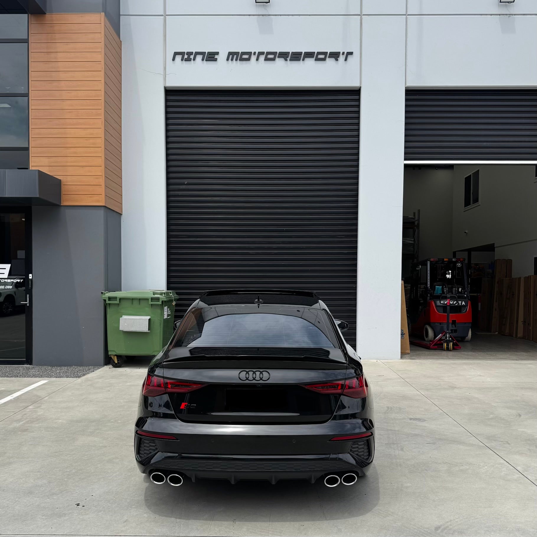 Audi A3/S3/RS3  (21 +) M4 Style Rear Spoiler