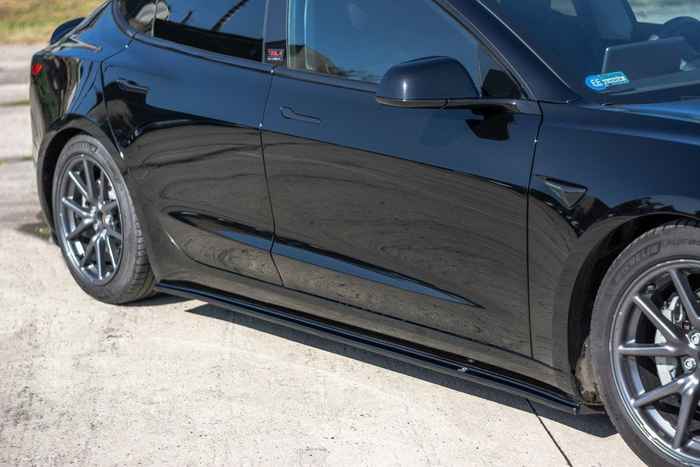 Maxton Design Side Skirts V.1 Tesla Model 3