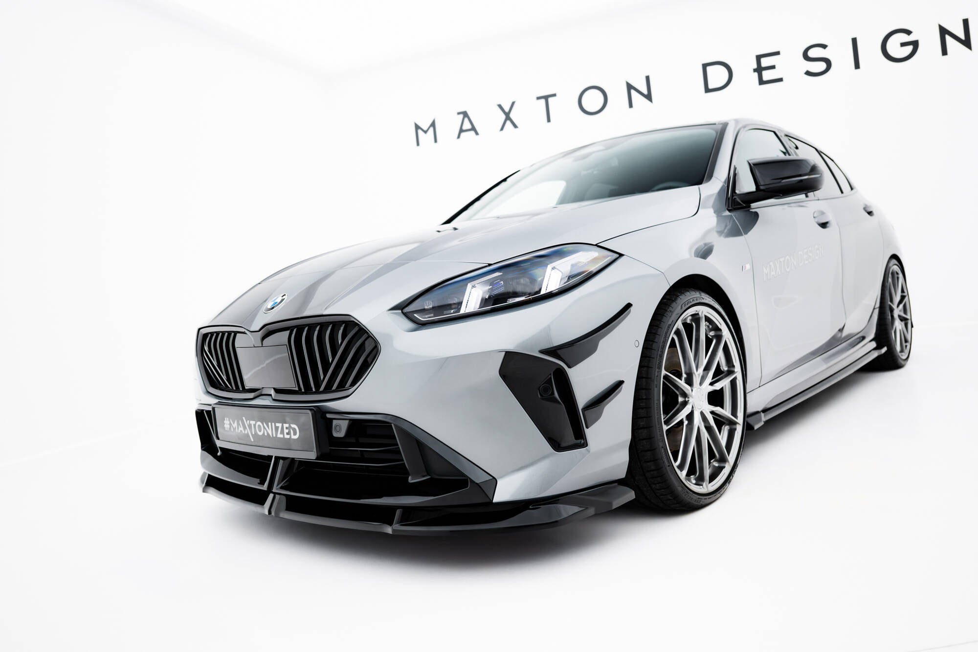 Maxton Design Front Splitter V.3 BMW M135i / M-Pack F70